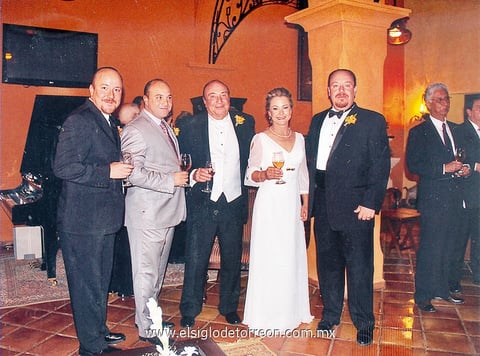 Alejandro Aguilar, Armando Aguilar, Guillermo Aguilar, Marcela Regalado y Guillermo Aguilar Jr.