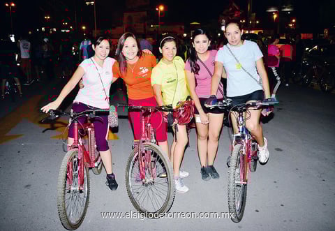 Reyna, Grecia, Iliana, Ana y Paty.