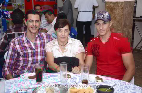 Diego, Belem y Alejandro.
