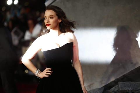 La actriz estadounidense Kat Dennings deslumbró a su llegada.