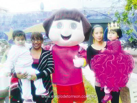 Valentina, Anahí y Ximena.
