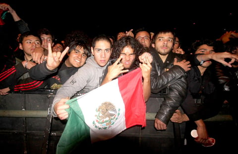 Mexicanos disfrutaron de una noche de metal en el Foro Sol.