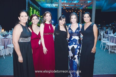 Isabel, Magda, Haifa, Brenda, Natalia y Liliana.