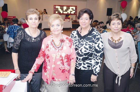 Apoyan noble causa.  Elena, Martha, Ana María y Laly.