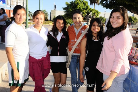 Norma, Stephany, Ariana, Monse, Victoria y Bibiana.
