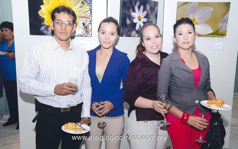 Gamaliel, Sara, Míriam y Yosune.