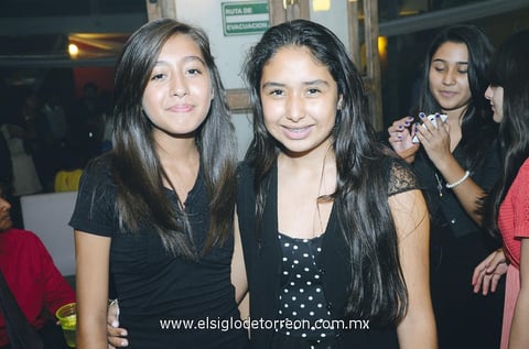 En el cumple de Carla y Andres. Dora y Daniela.