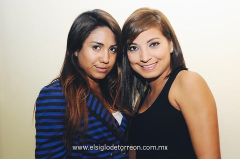 Alejandra y Angy.