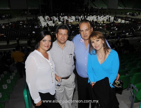 Mónica, Fernando, Eduardo y María.