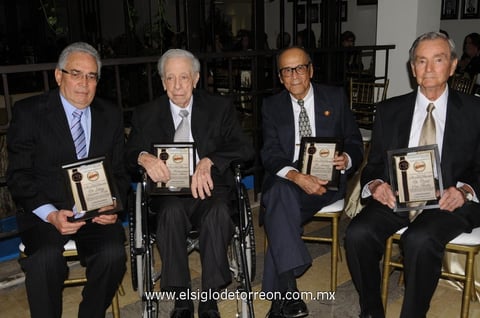 Francisco, Víctor, Buenaventura y Albino.