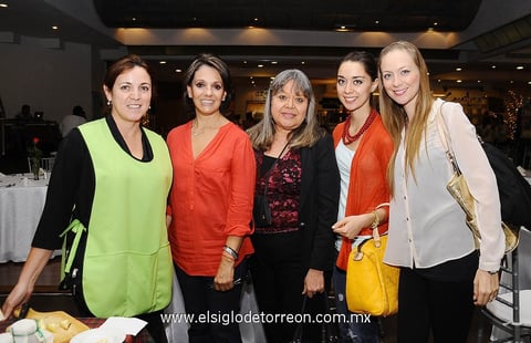 Gabriela, Laura, Blanca, Cristy y Melissa.