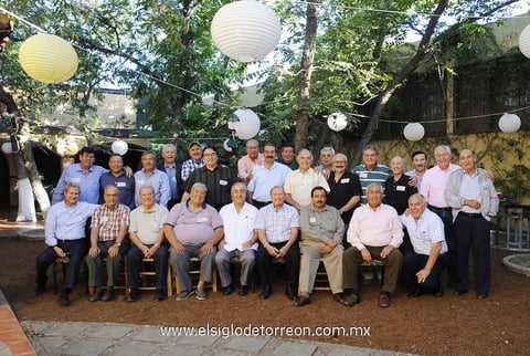 Reunión de ex alumnos. Gran ambiente disfrutaron amigos de la ECA Generación 1973 en su tradicional encuentro anual.