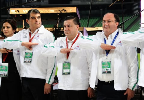 En el presidium estuvieron presentes Jesús Mena Campos, titular de la Conade, los alcaldes de Gómez Palacio y Lerdo, José Campillo Carrete y Luis de Villa Barrera, respectivamente y Luis Arturo Dávila De León, rector de la Universidad La Salle campus Laguna.