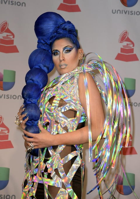 La artista pop Z Lala portó un atuendo extravagante que sorprendió a varios presentes.