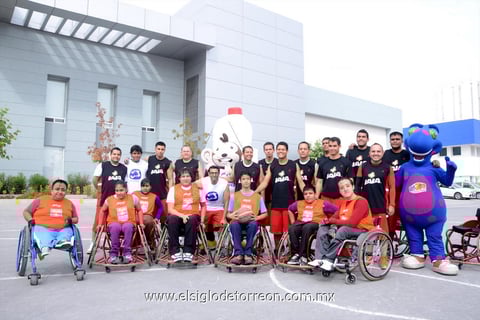 Los dos equipos participantes.