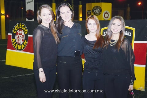 Deporte y Diversión. Stephanie, Selene, Marifer y Ana Sofía.