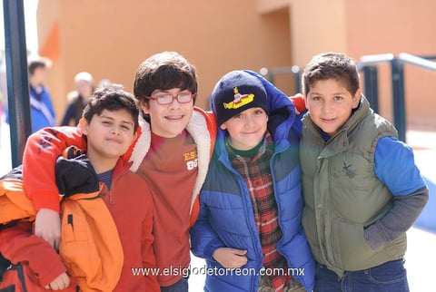 Alejandro, Ernesto, Ray y Érick.