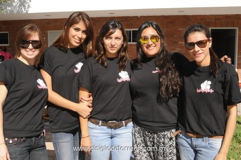 Susana, Cecilia, Daniela, Maricarmen y Lili.