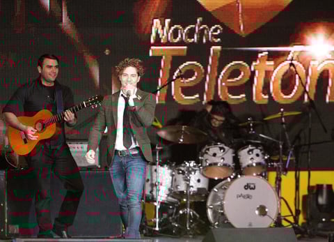 David Bisbal puso ambiente con su música en la noche de inicio del Teletón.