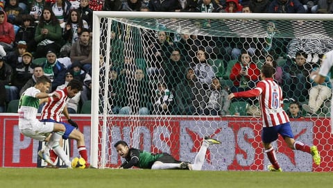 Los “Colchoneros” se metieron al Manuel Martínez Valero con la intención de sacar las tres unidades y así ocurrió en esta fecha 15 con dos goles en el segundo lapso.