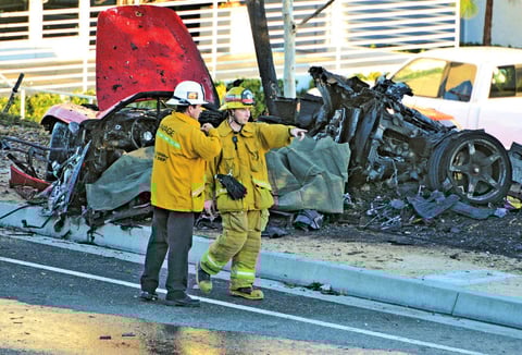 Imágenes de medios locales mostraron al automóvil totalmente destruido por el impacto y las llamas. Su publicista dijo que la muerte ocurrió cuando el actor acudía a un evento de caridad de su organización "Reach Out Worldwide (Alcance Global)".