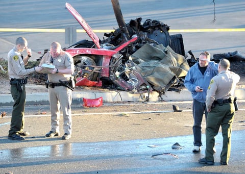 Paul Walker, conocido por su papel en la saga de Rápido y furioso falleció en un aparatoso accidente automovilístico en California.