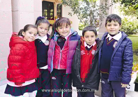 Grecia, Karol, Dalia, Sebastián y Luciano.