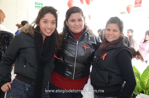 Roxana, Wendy y Rosa.