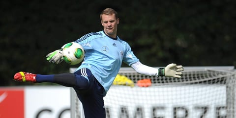 Por el Bayern Munich y Alemania, aparece Manuel Neuer.