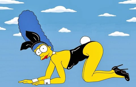 De esta manera es que podemos ver a Marge posando como conejita de Playboy al estilo Kate Moss.