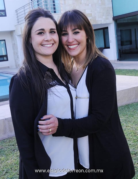 Ángela y Ana Lucía.