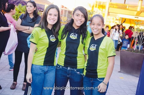 EN EL CRIT DURANGO.  Mariela, Ariadna y Claudia.