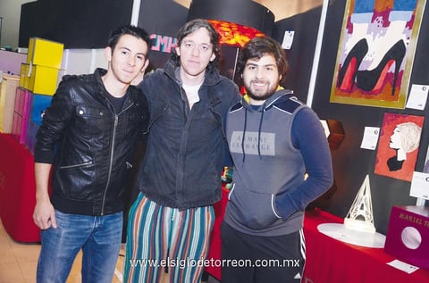 EN 'EXPO DAD'.  César, Abdiel y René.