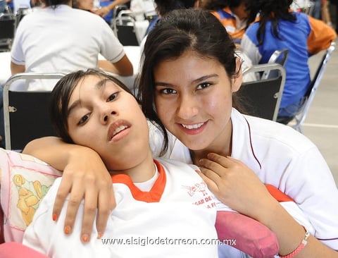 13122013 Lorena y Lorena.