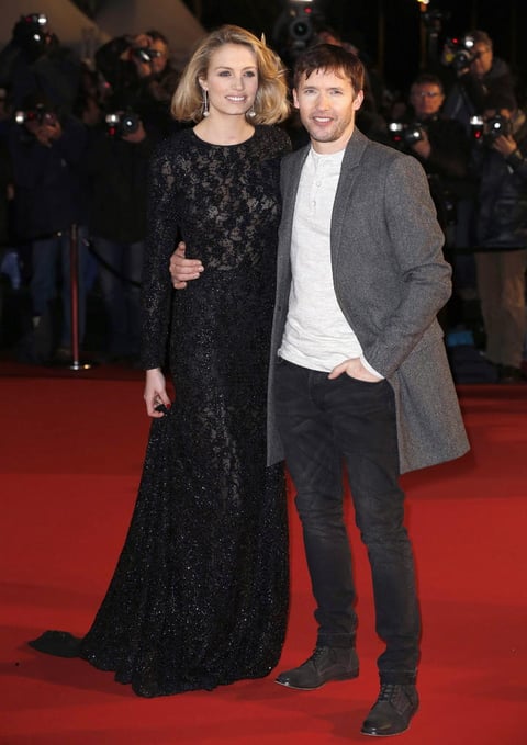 El cantante James Blunt llegó junto a  Sofia Wellesley a la ceremonia.