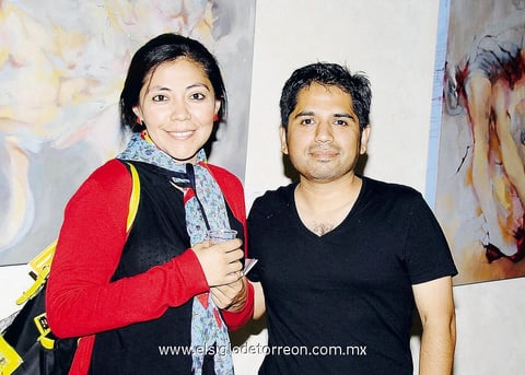 EN EVENTO CULTURAL.  Yuri y Osiris.