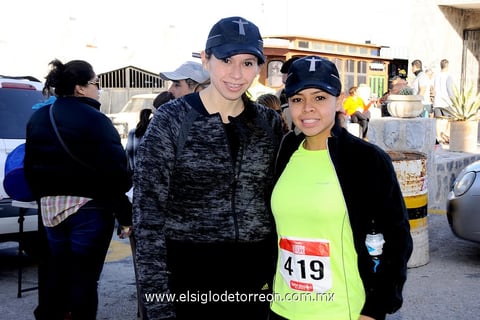 Julia y Denisse.