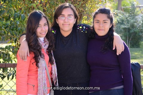 Andrea, Pamela y Gloria.