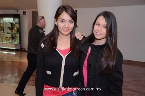 Karen y Sofía.