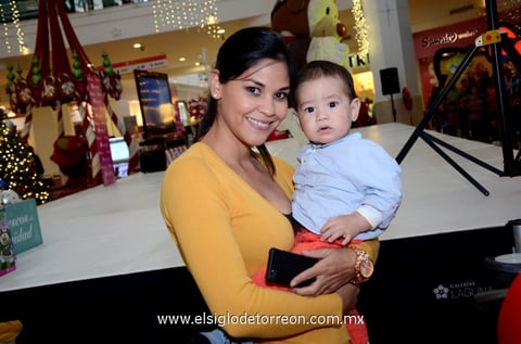 Sebastián, Claudia, Carlos y Angélica.