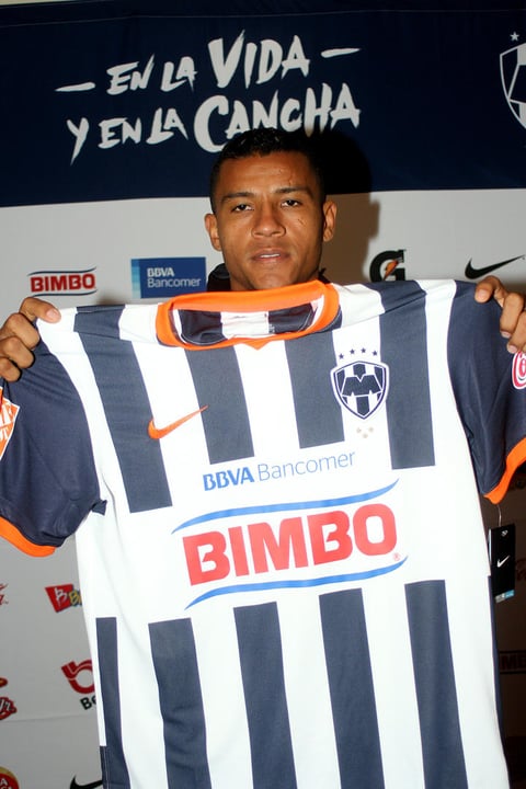 Wilson Morelo llega a reforzar el ataque del Monterrey.