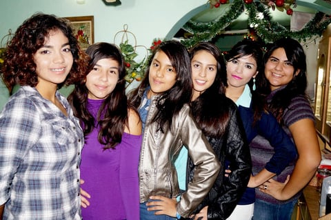 Dianarlin, Diana, Atzin, Jaqui, Karen y Amy.