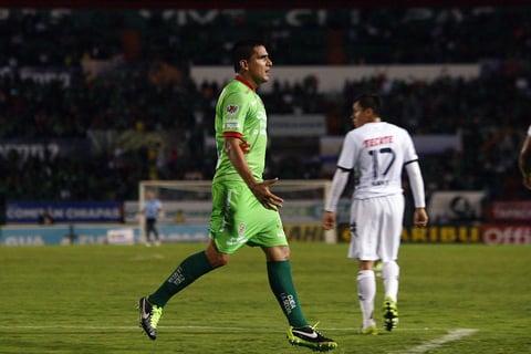Lucas Viatri puso adelante a Chiapas FC, pero fueron alcanzados por los Tiburones Rojos.