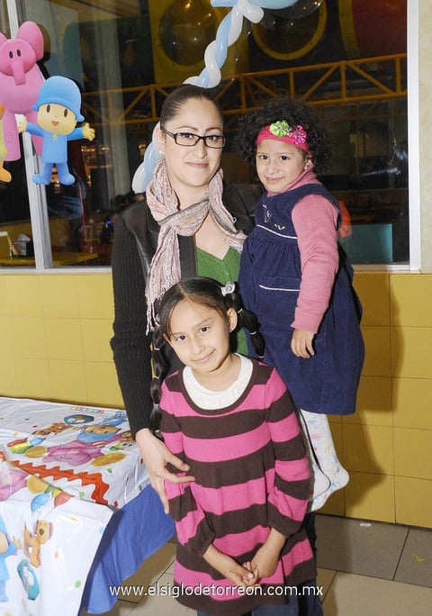 Liliana con Regina y Alexa.