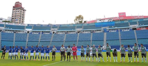 La Máquina recibió a puerta cerrada al Santos Laguna en duelo de la Jornada 2 del Torneo Clausura 2014.