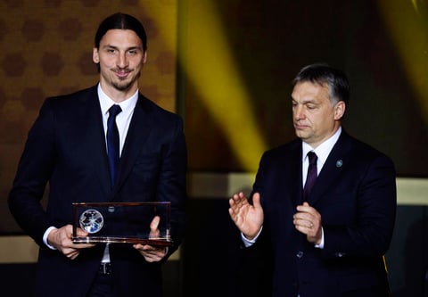 Zlatan Ibrahimovic recibió el Premio Puskas, que reconoce al mejor gol del año, la anotación fue en un amistoso entre Suecia e Inglaterra.