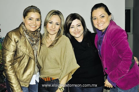 ASISTEN A FIESTA DE DESPEDIDA.  Martha, Lupita, Mayela y Maye.