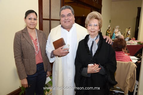 Fabiola Favila, Padre Gerardo Zataráin y  Aurorita Máynez.