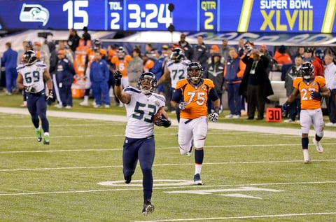 El tercer cuarto arrancó de manera electrizante, cuando Percy Harvin se llevó el kickoff 87 yardas hasta las diagonales. Y así, en cuestión de 12 segundos, Seattle acrecentaba la ventaja a 29-0.