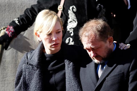 Cate Blanchett  y su esposo Andrew Upton presentaron sus respetos.